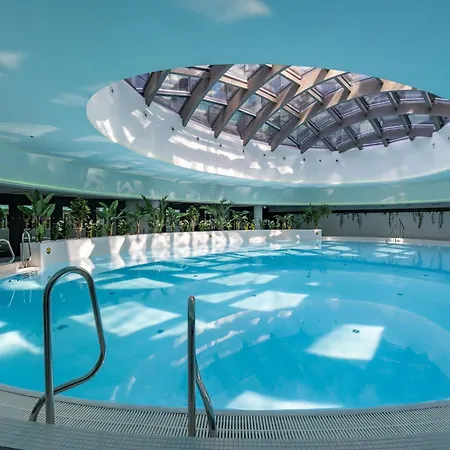 In With Pool And Jacuzzi Daire Szczecin